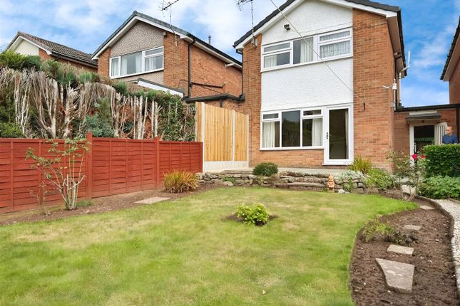 3 bedroom link detached house for sale