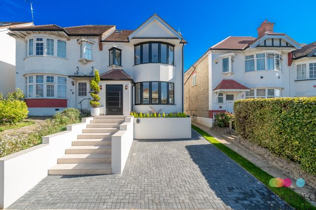 5 bedroom semi-detached house for sale