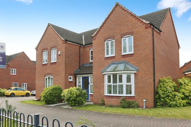 4 bed detached house