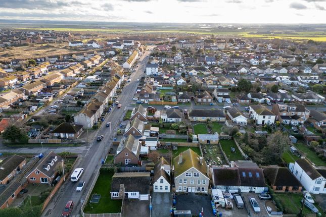 Minster Road, Sheerness ME12 2 bed detached house for sale