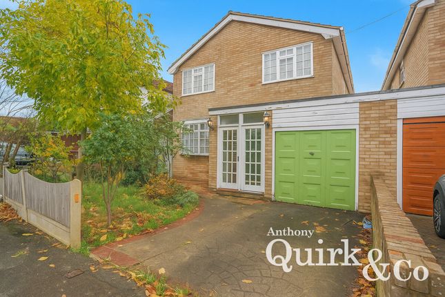 Marine Approach, Canvey Island, SS8 4 bed detached house for sale