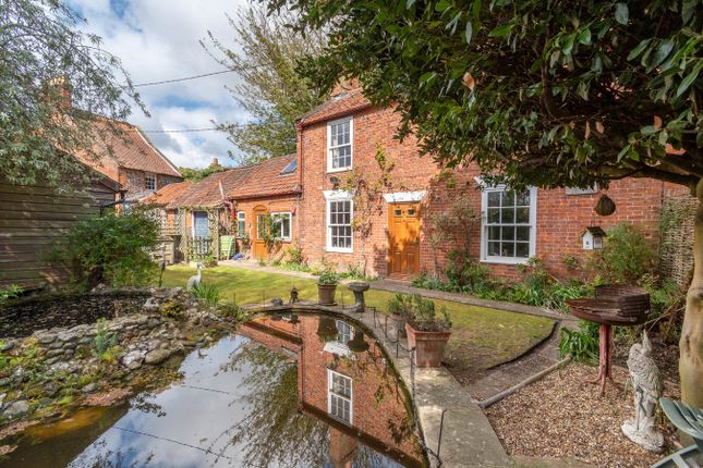 Knight Street, Little Walsingham, NR22 2 bed terraced house for sale