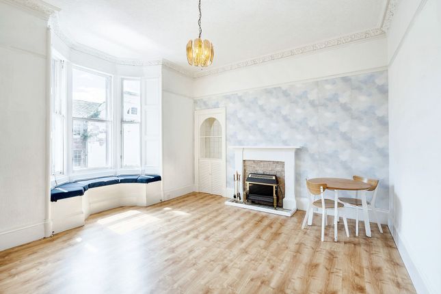 Kirk Square, Arbroath, DD11 2 bed flat for sale