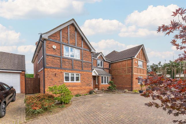 Primrose Gardens, Leighton Buzzard 5 bed detached house for sale