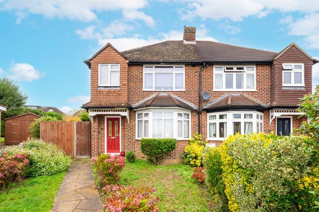 Manor Crescent, Guildford, GU2 3 bed semi