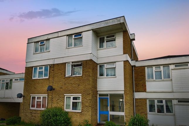 Five Acres, Harlow CM18 2 bed flat for sale
