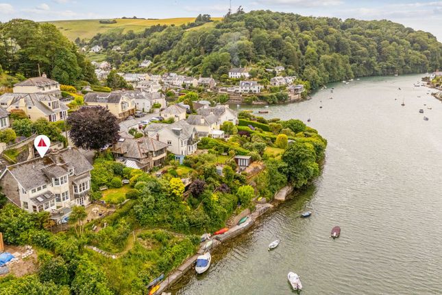 Pillory Hill, Noss Mayo 4 bed detached house for sale