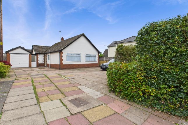Broughton Lane, Crewe CW2 3 bed detached bungalow for sale