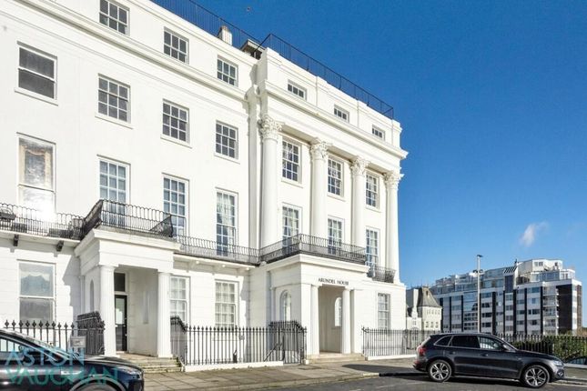 Arundel Terrace, Brighton BN2 2 bed apartment for sale