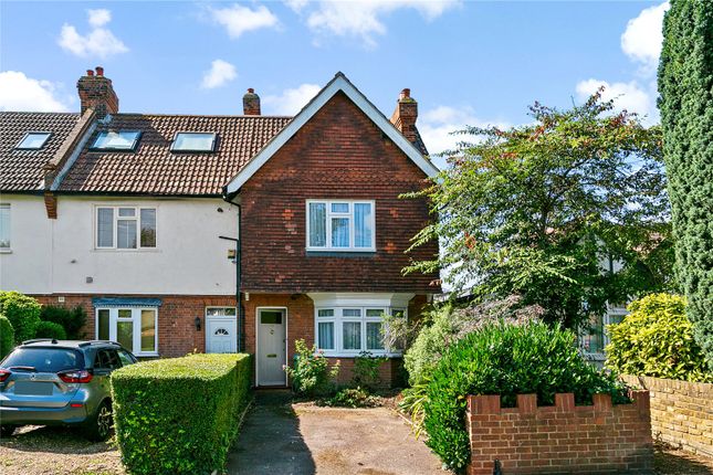 Oak Avenue, Hampton 3 bed end of terrace house for sale