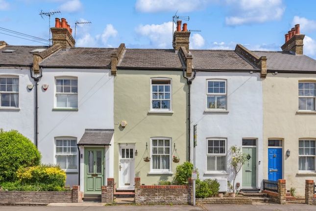 Heronsgate Road, Rickmansworth WD3 2 bed terraced house for sale