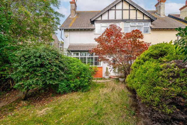 London Road South, Lowestoft 4 bed semi
