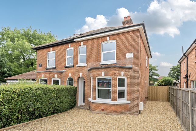 Bridge Road, Park Gate, Southampton... 3 bed semi