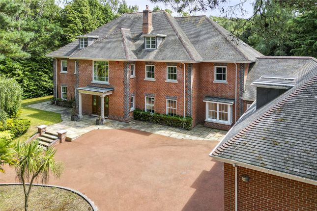 6 bedroom detached house for sale