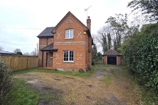 Hyde End Road, Reading RG2 3 bed detached house for sale