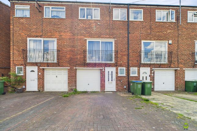Regent Square, Belvedere, Kent, DA17 4 bed townhouse for sale