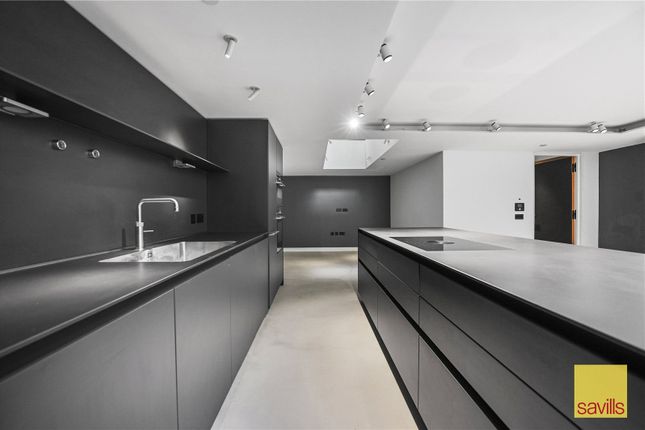 Borough High Street, London, SE1 4 bed end of terrace house for sale