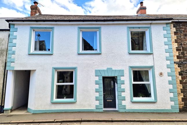 4 bedroom terraced house for sale