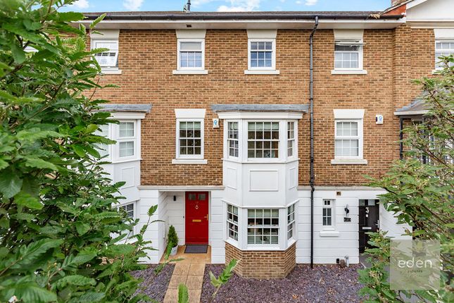 Kendall Avenue, Kings Hill, ME19 4 bed townhouse for sale