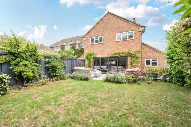 The Triangle, Whiteparish, Salisbury... 3 bed semi