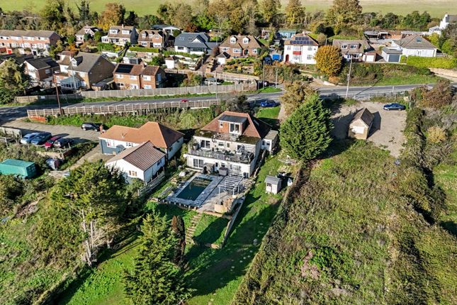 Sundridge Hill, Cuxton, ME2 5 bed property for sale