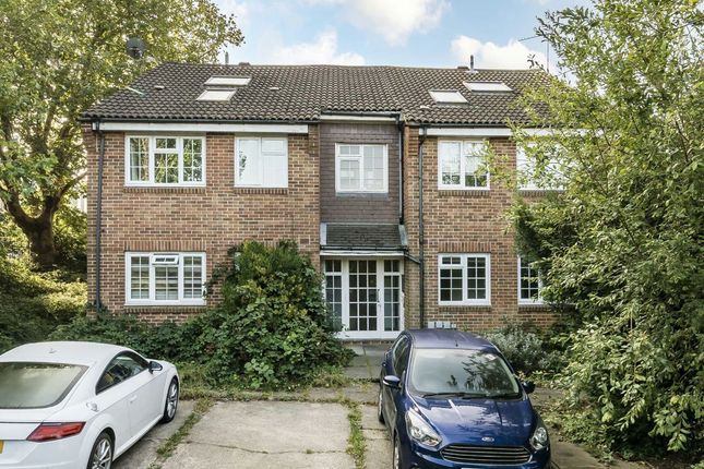 St. Peter's Close, London SW17 1 bed flat for sale
