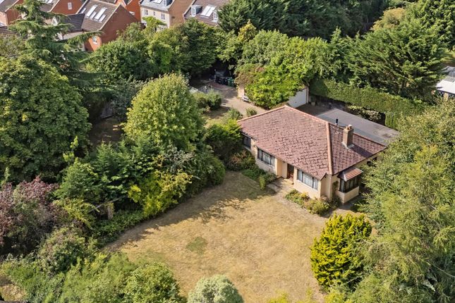 Clarendon Road, Dunmow CM6 3 bed detached bungalow for sale