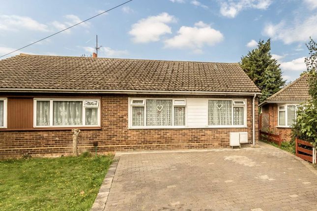 Broadlands, Hanworth TW13 2 bed bungalow for sale