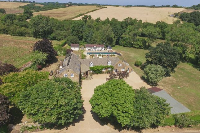 6 bedroom country house for sale