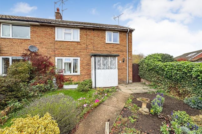 White Post Court, Corby NN17 3 bed semi