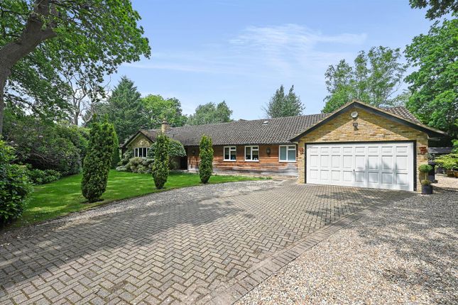 Dukes Wood Drive, Gerrards Cross, SL9 4 bed detached house for sale