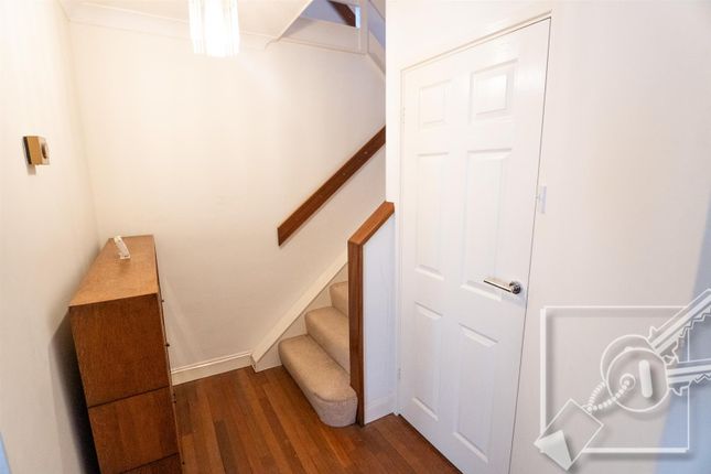 Bentley Close, New Barn, Longfield 4 bed house for sale