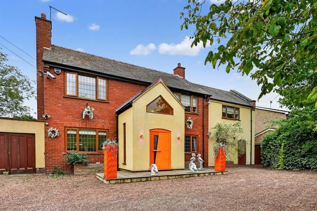Harmony House, Leeds Road, Selby 4 bed detached house for sale