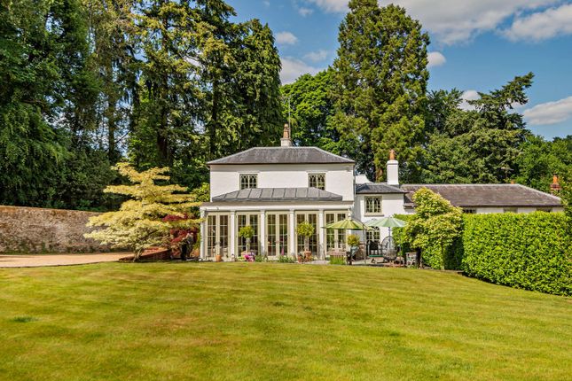 Bowcott Hill, Arford, Hampshire 5 bed link detached house for sale