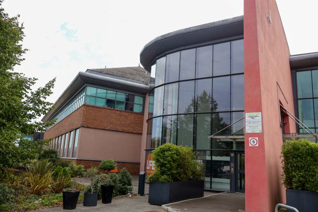 Bath Road, Slough SL1 1 bed flat for sale