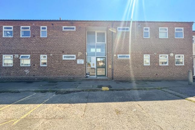 Glebe Close, Great Wakering SS3 2 bed flat for sale