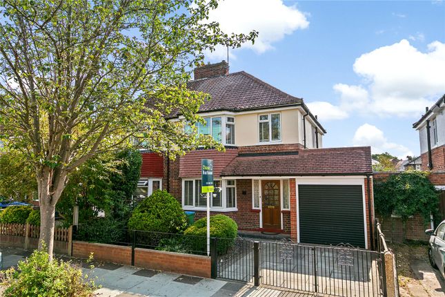 3 bedroom semi-detached house for sale