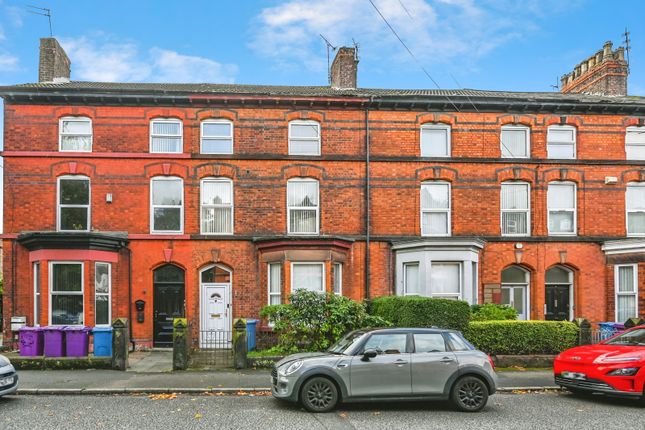 6 bedroom terraced house for sale