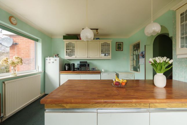 3 bed detached bungalow