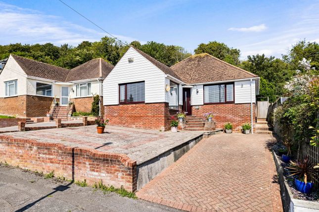 Stanbury Crescent, Folkestone, CT19 3 bed detached bungalow for sale