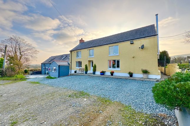 Clynderwen SA66 9 bed property with land for sale