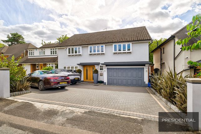Loughton IG10 4 bed detached house for sale