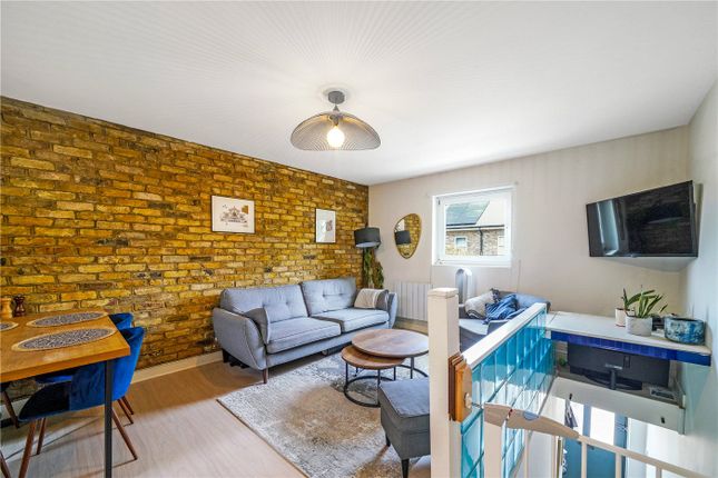 Archway Road, London, N6 2 bed apartment for sale