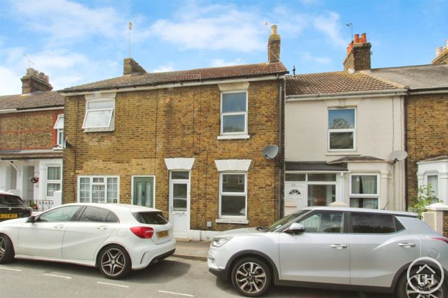 Ufton Lane, Sittingbourne 3 bed terraced house for sale