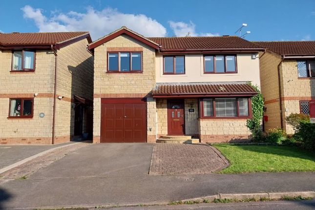 5 bed detached house