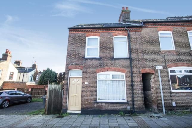 3 bed end terrace house