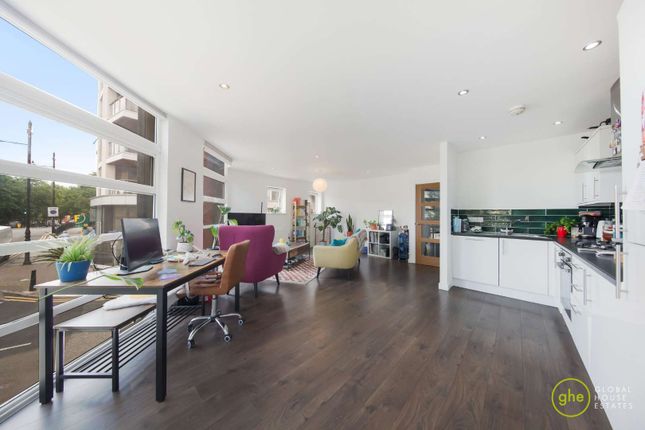 Caesar Court, Bethnal Green, London 1 bed flat for sale