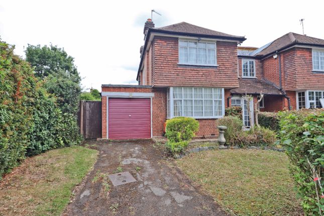 Pinner, Greater London HA5 3 bed semi