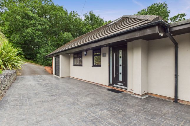 10 Blackthorne Road, Gee Cross SK14 5EG 4 bed detached house for sale