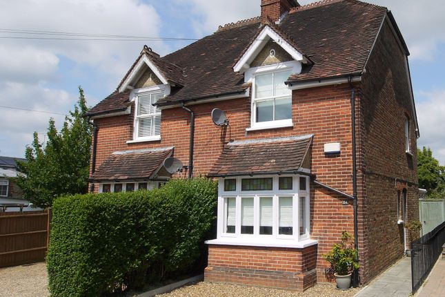 Holly Bush Lane, Sevenoaks, TN13 2 bed semi